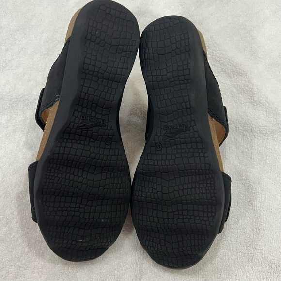 NWT. Dansko Maddy Slip-On Wedge Sandal for Women - Picture 8 of 10